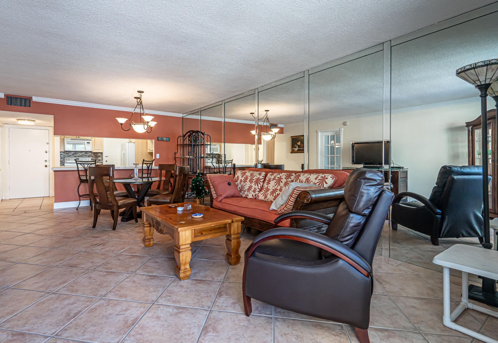 1801 S Ocean Drive, Unit 332, Hallandale Beach, FL 33009 Photo