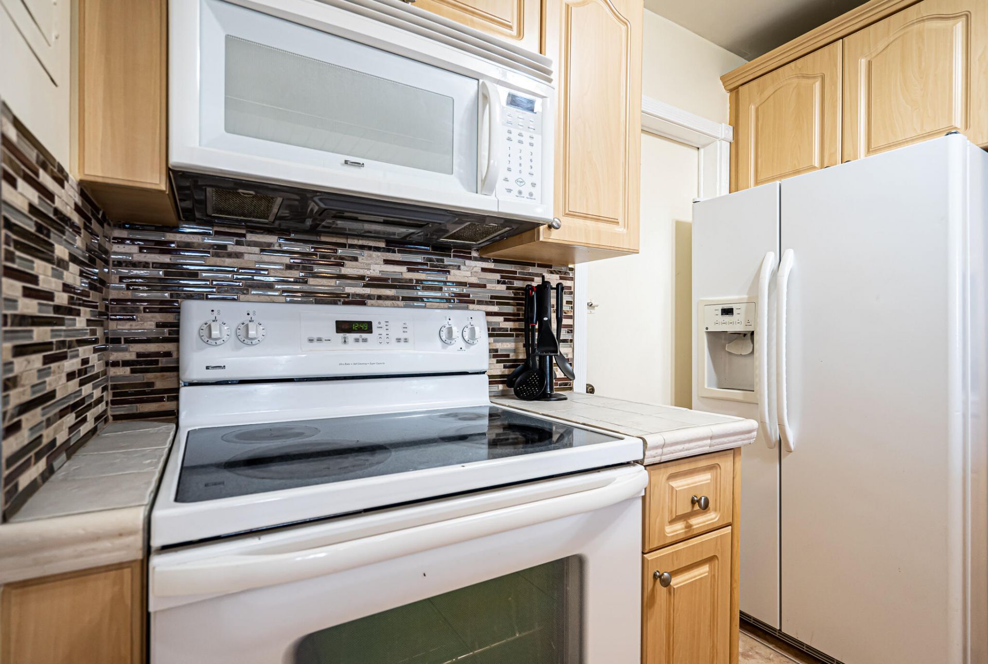 1801 S Ocean Drive, Unit 332, Hallandale Beach, FL 33009 Photo