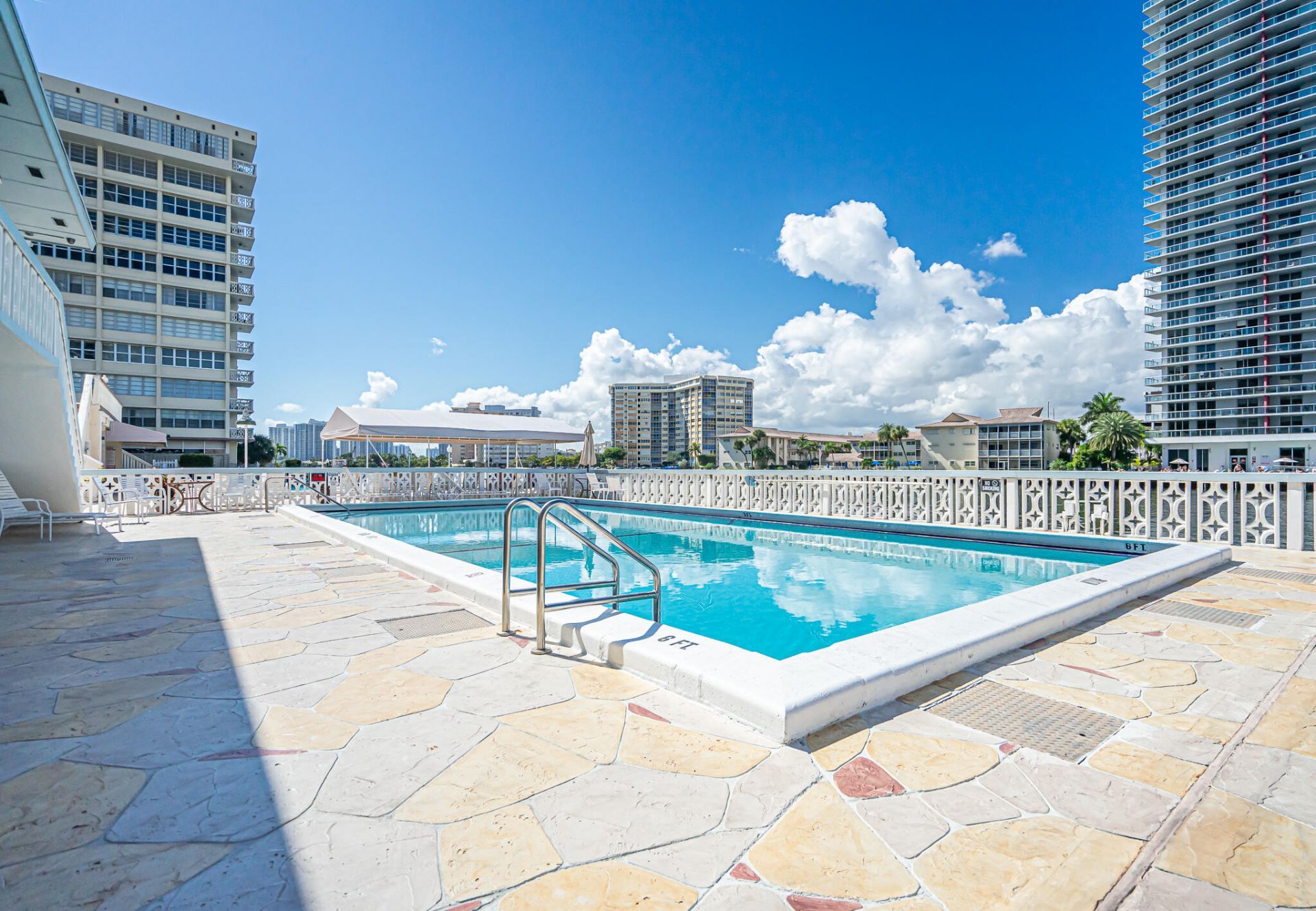 1801 S Ocean Drive, Unit 332, Hallandale Beach, FL 33009 Photo