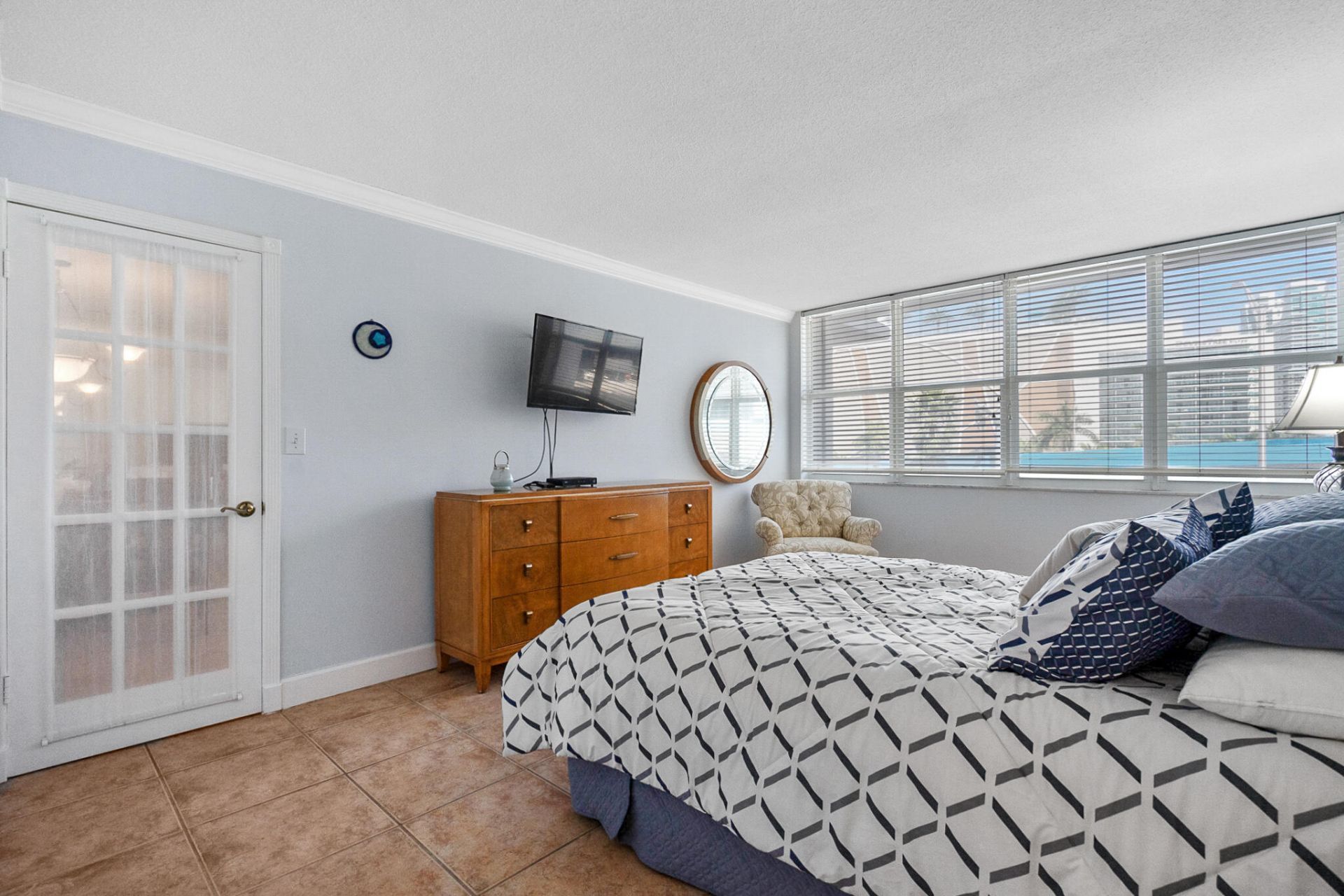 1801 S Ocean Drive, Unit 332, Hallandale Beach, FL 33009 Photo