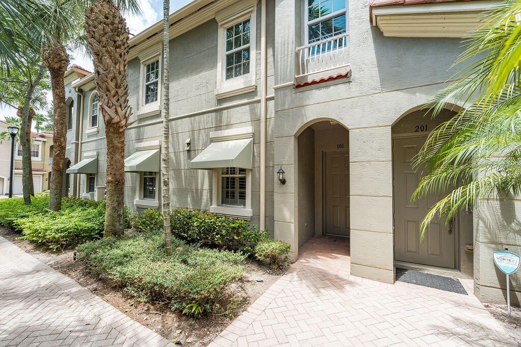 4861 Bonsai Circle, Unit 101, Palm Beach Gardens, FL 33418 Photo