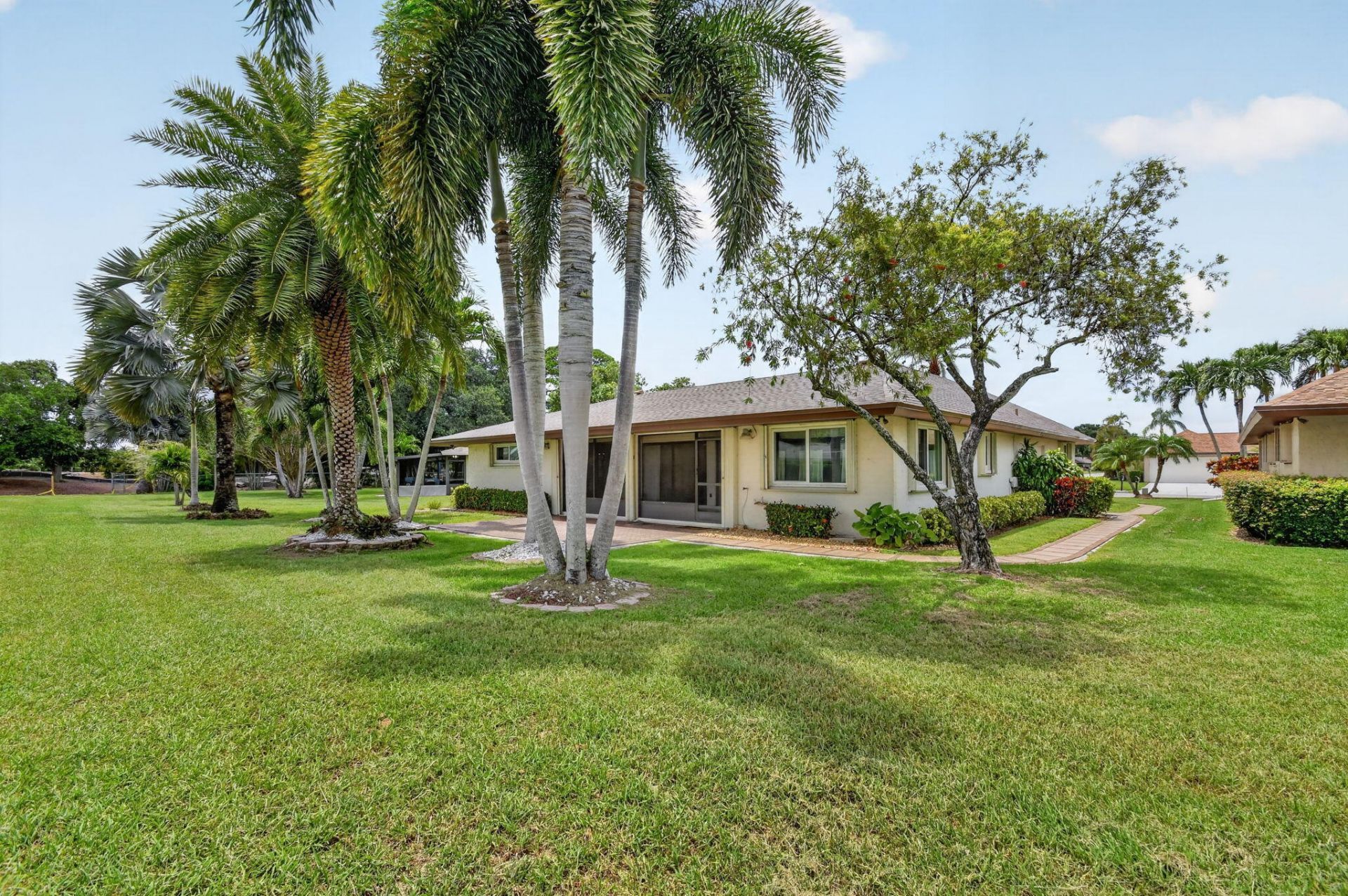 10460 Greentrail Drive N, Boynton Beach, FL 33436 Photo