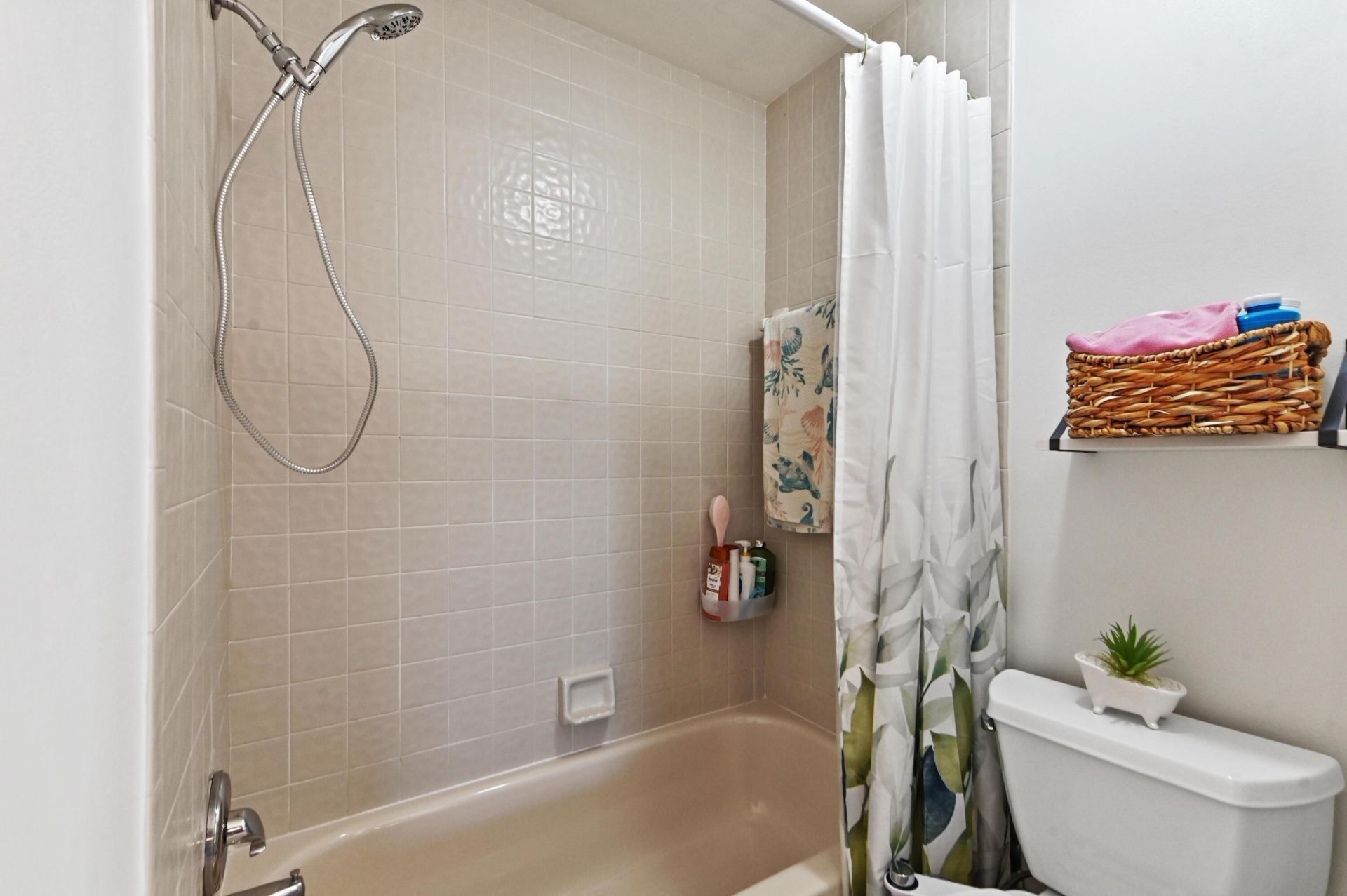 2641 Gately Drive W, Unit 503, West Palm Beach, FL 33415 Photo