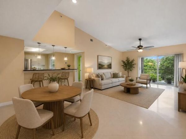 5011 Wiles Road, Unit 303, Coconut Creek, FL 33073