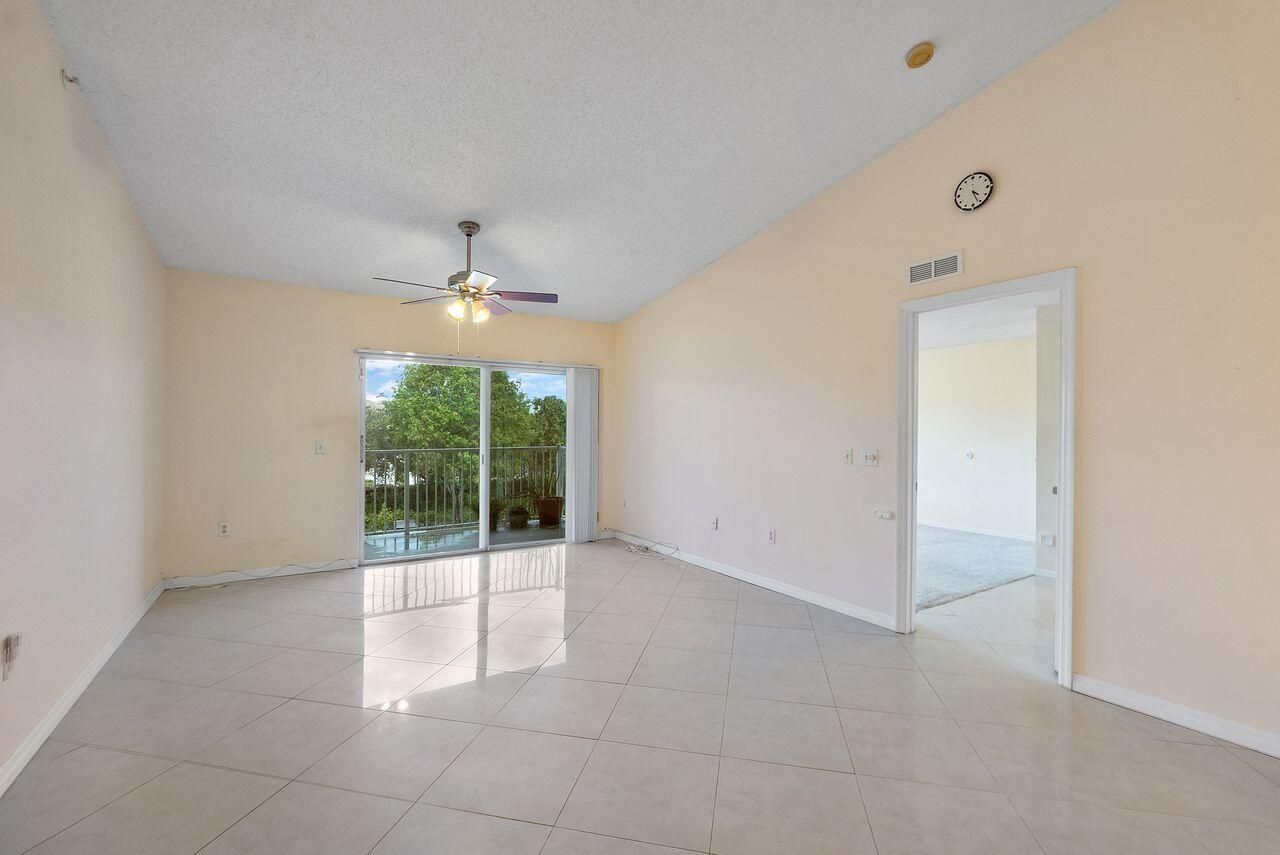 5011 Wiles Road, Unit 303, Coconut Creek, FL 33073 Photo