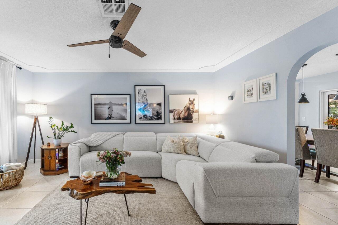 2527 SW 12th Street, Boynton Beach, FL 33426 Photo
