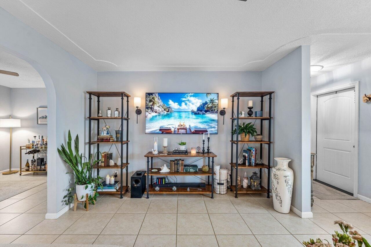 2527 SW 12th Street, Boynton Beach, FL 33426 Photo