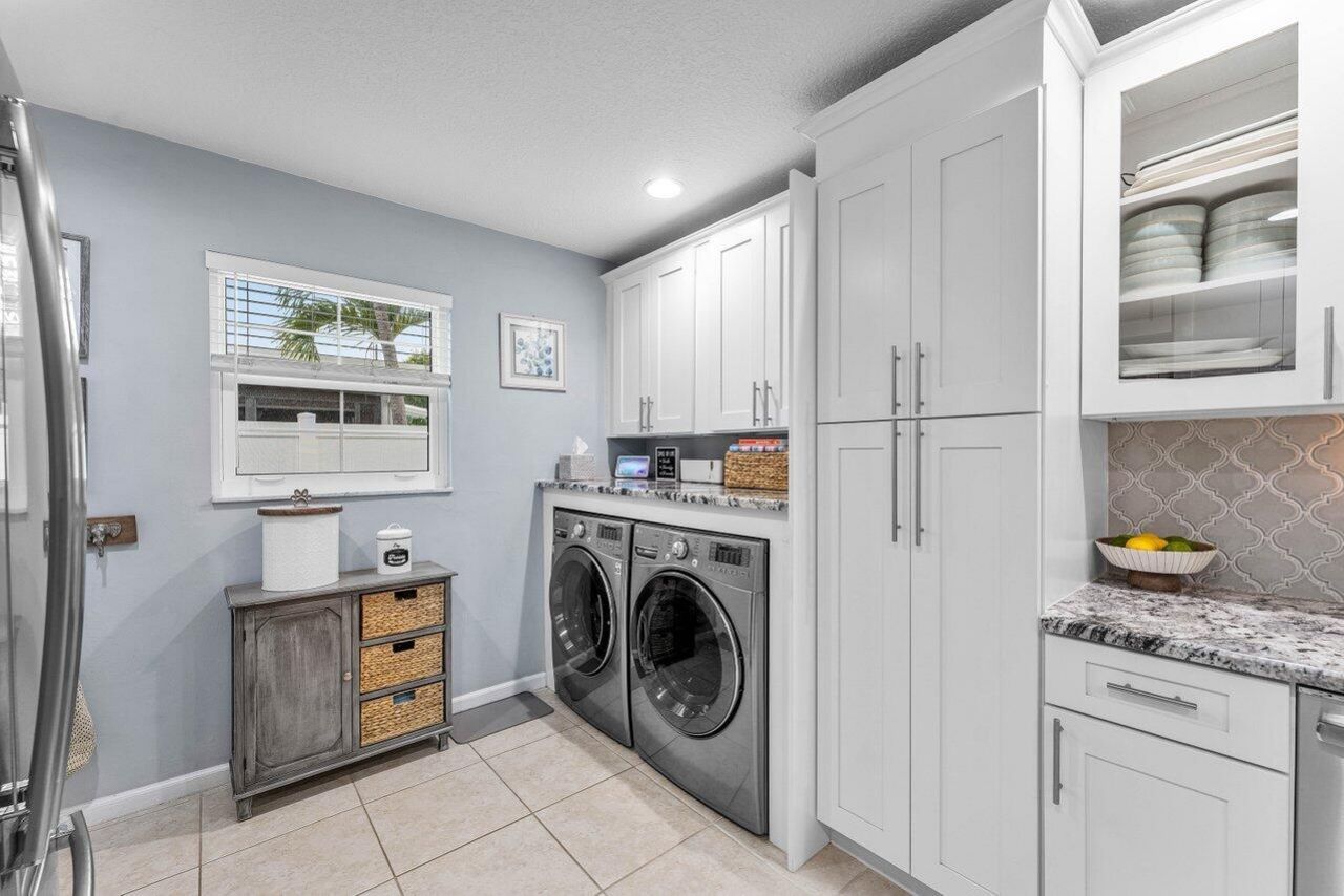 2527 SW 12th Street, Boynton Beach, FL 33426 Photo