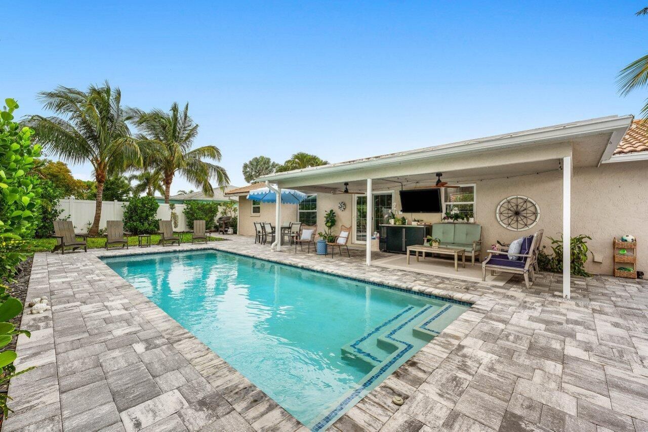 2527 SW 12th Street, Boynton Beach, FL 33426 Photo