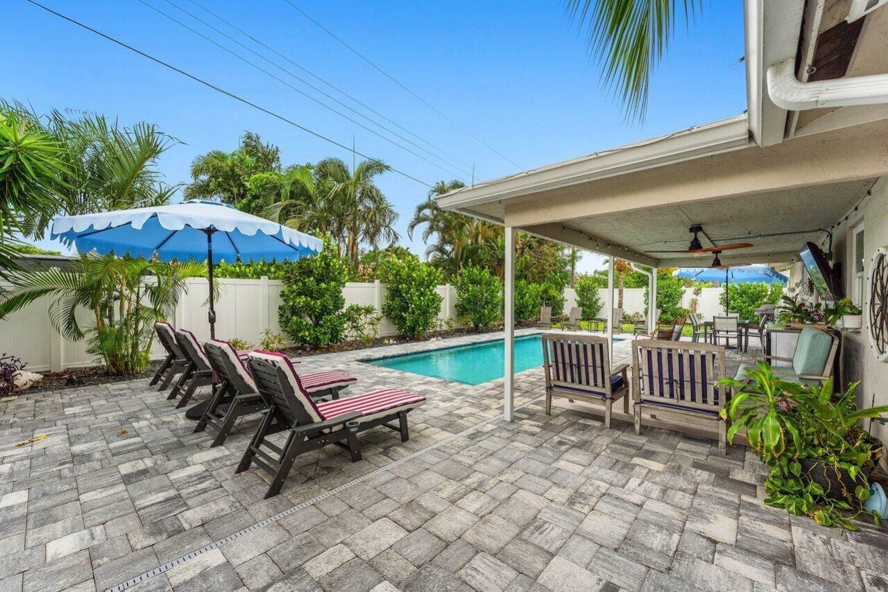 2527 SW 12th Street, Boynton Beach, FL 33426 Photo