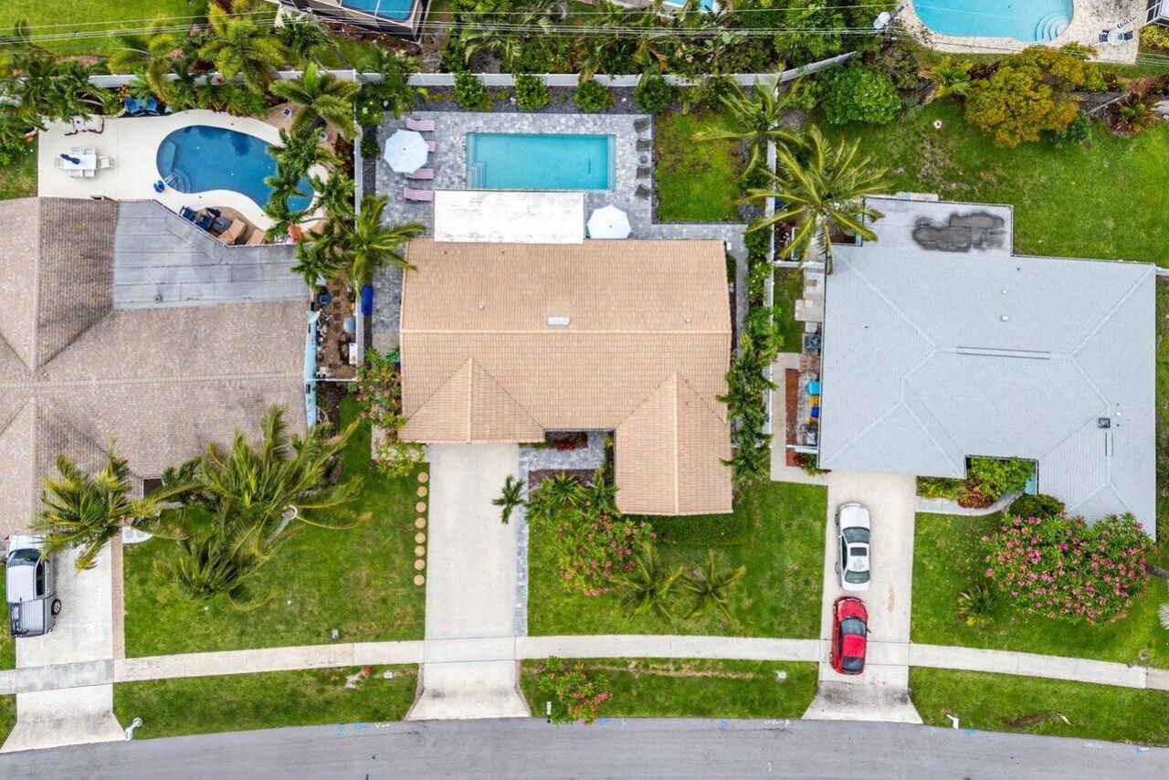 2527 SW 12th Street, Boynton Beach, FL 33426 Photo