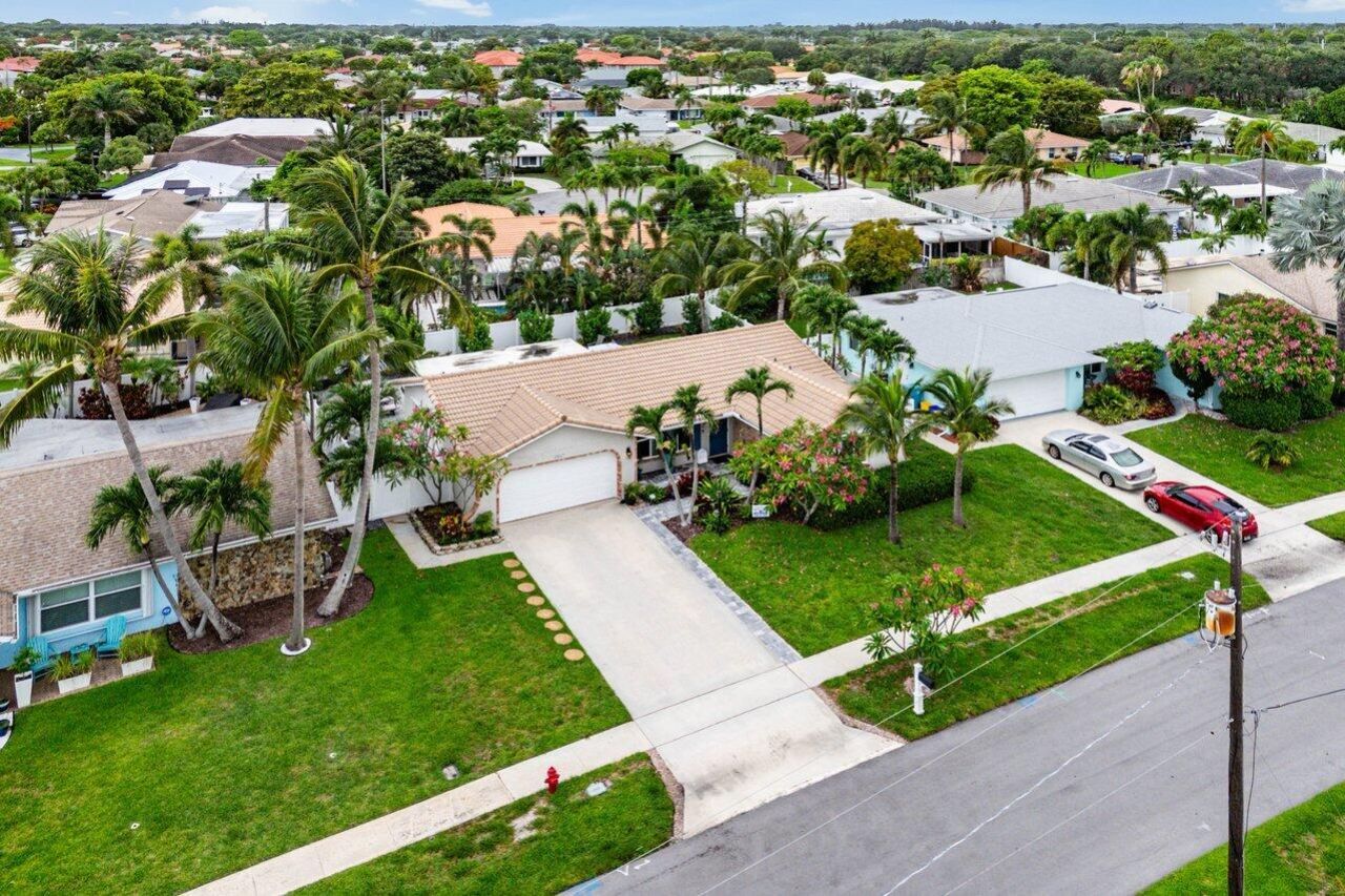 2527 SW 12th Street, Boynton Beach, FL 33426 Photo