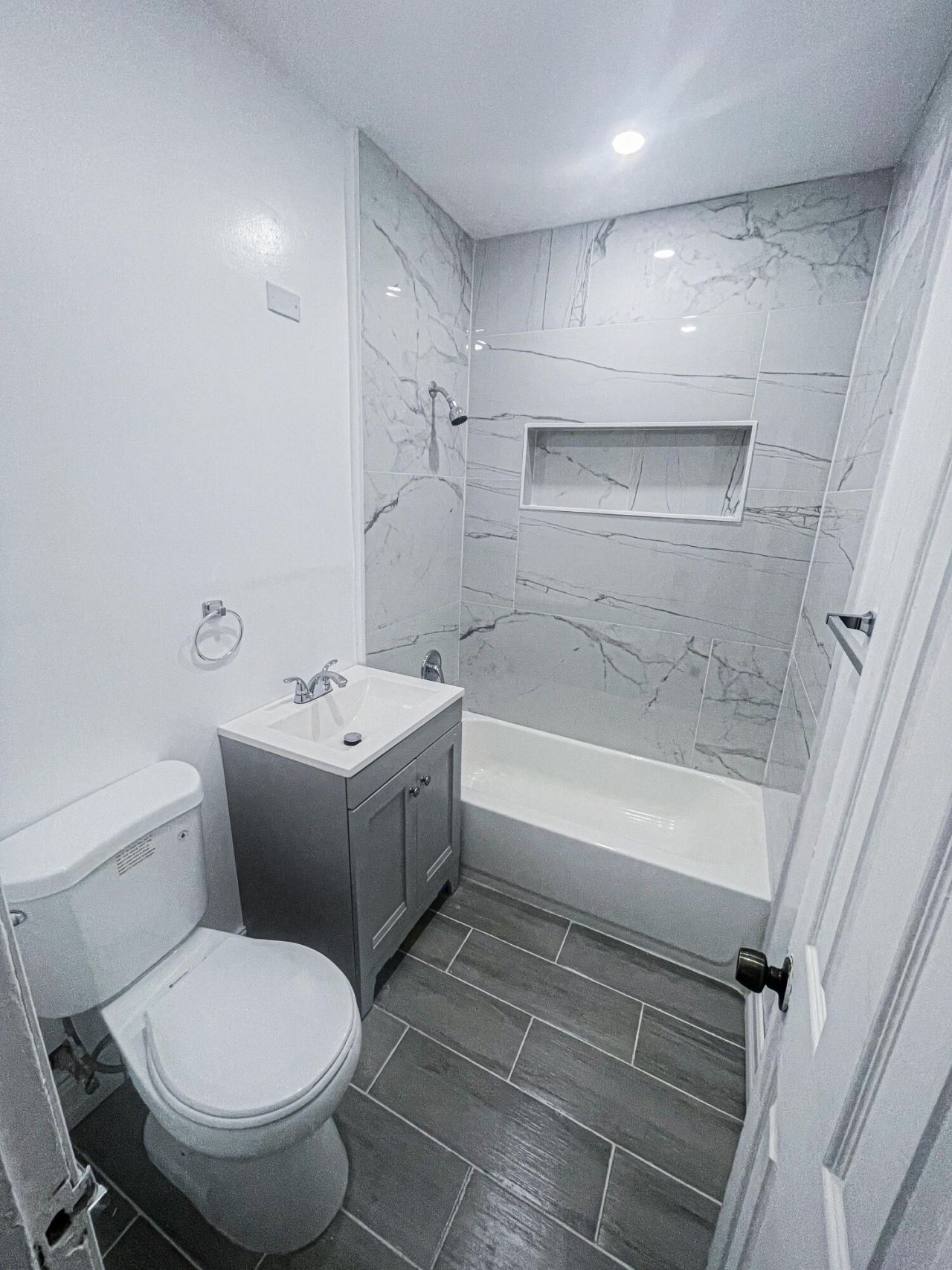 841 NW 116th Terrace, Miami, FL 33168 Photo