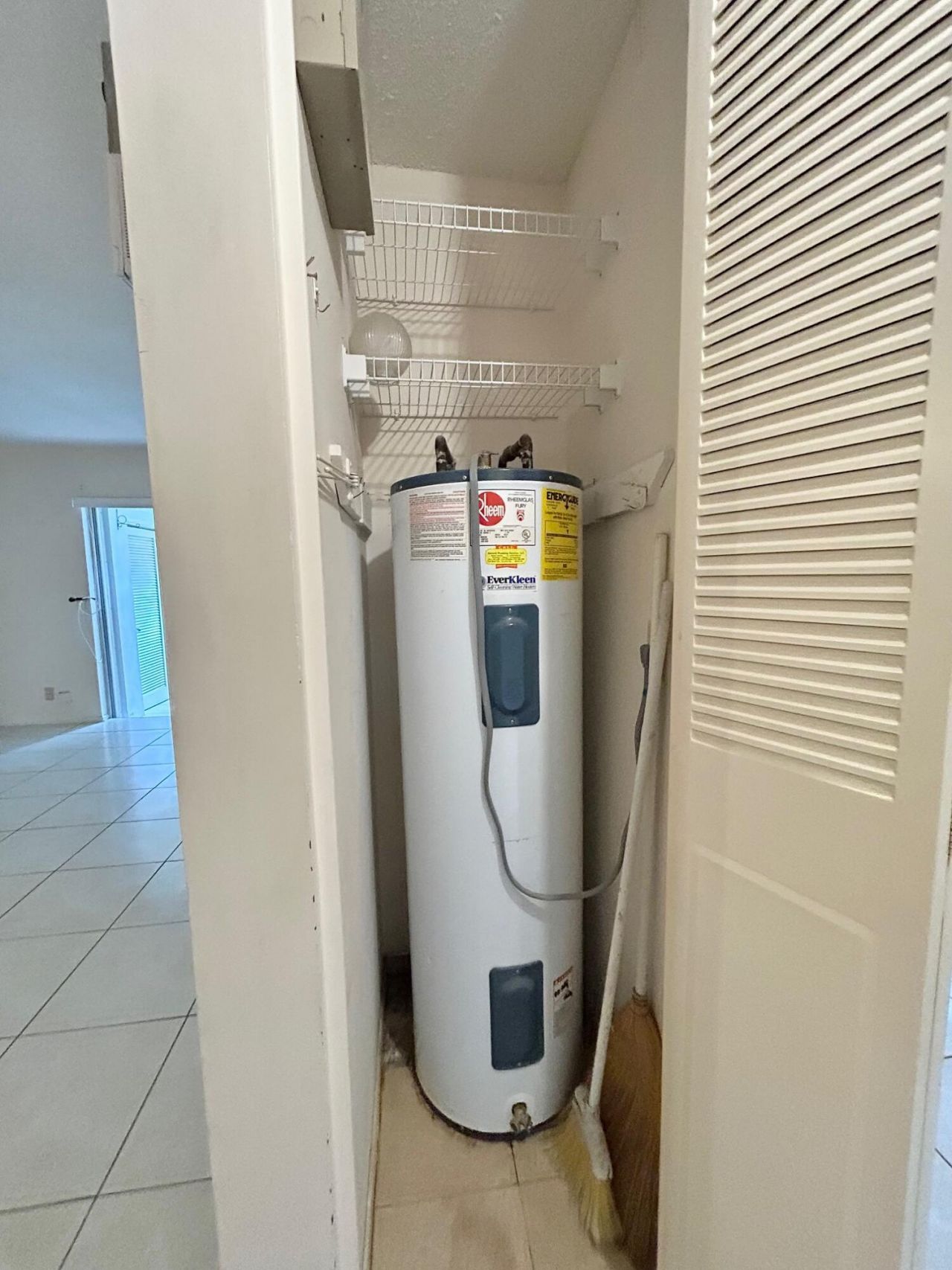 2854 E Ashley Dr Drive E, Unit B, West Palm Beach, FL 33415 Photo