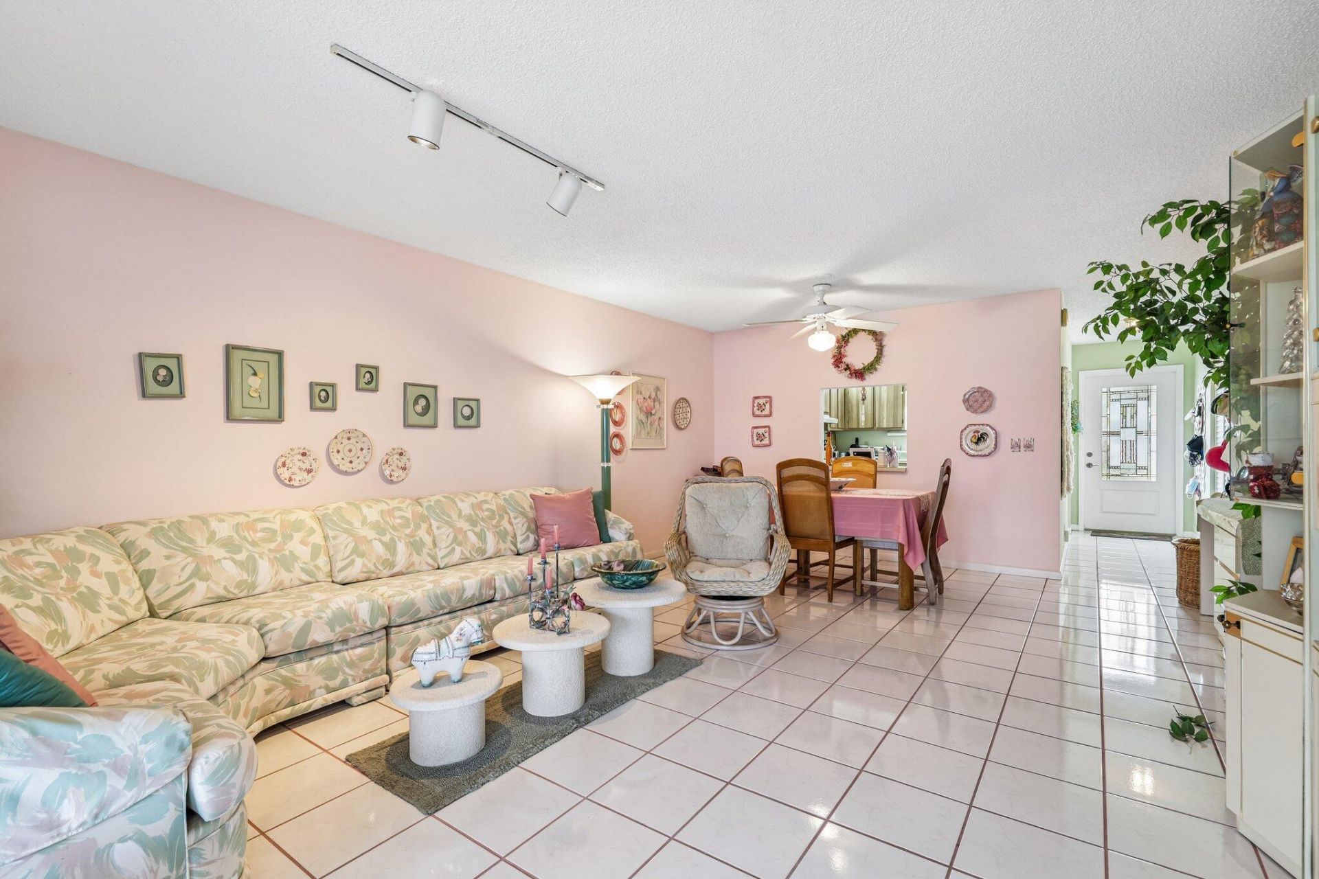475 Holyoke Lane, Lake Worth, FL 33467 Photo
