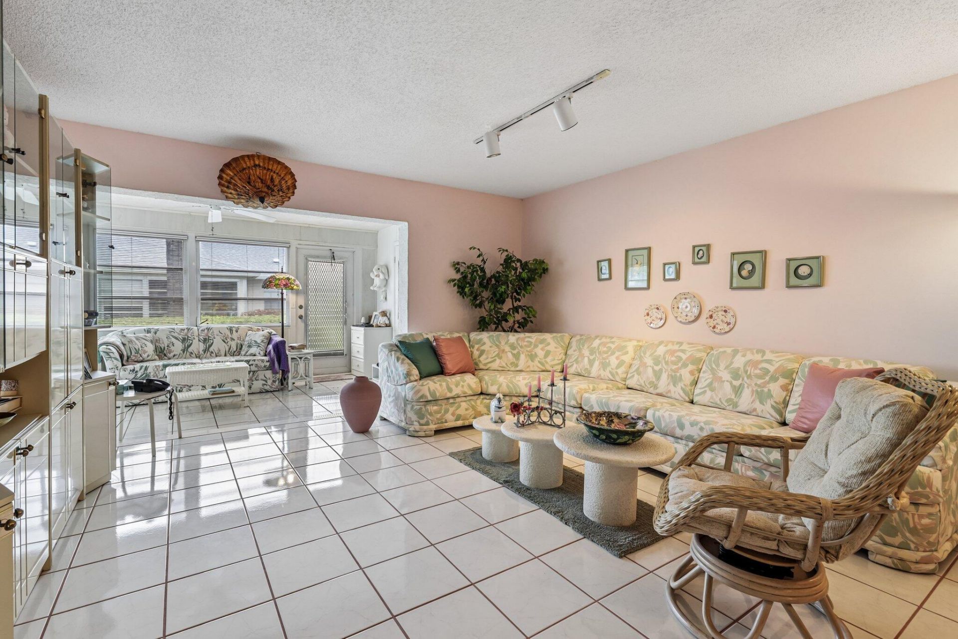 475 Holyoke Lane, Lake Worth, FL 33467 Photo