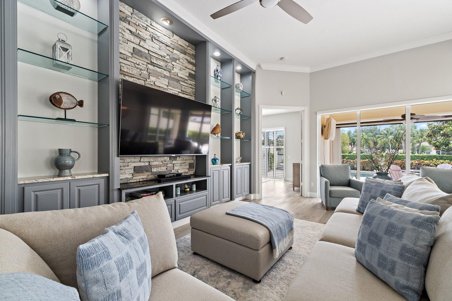 102 Euphrates Circle, Palm Beach Gardens, FL 33410 Photo