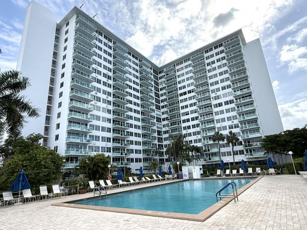 3233 NE 34th Street, Unit 1504, Fort Lauderdale, FL 33308