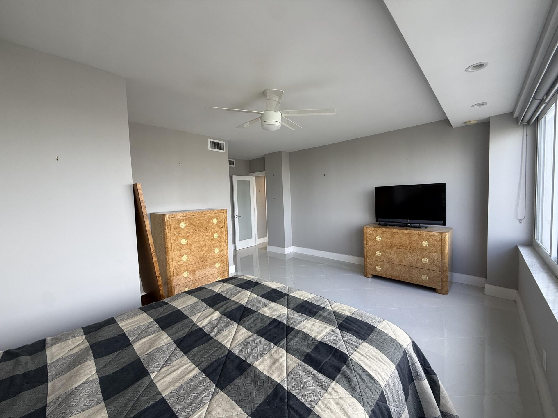3233 NE 34th Street, Unit 1504, Fort Lauderdale, FL 33308 Photo
