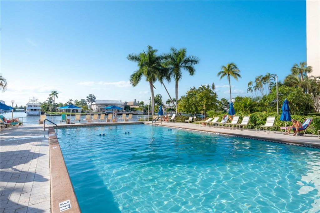 3233 NE 34th Street, Unit 1504, Fort Lauderdale, FL 33308 Photo