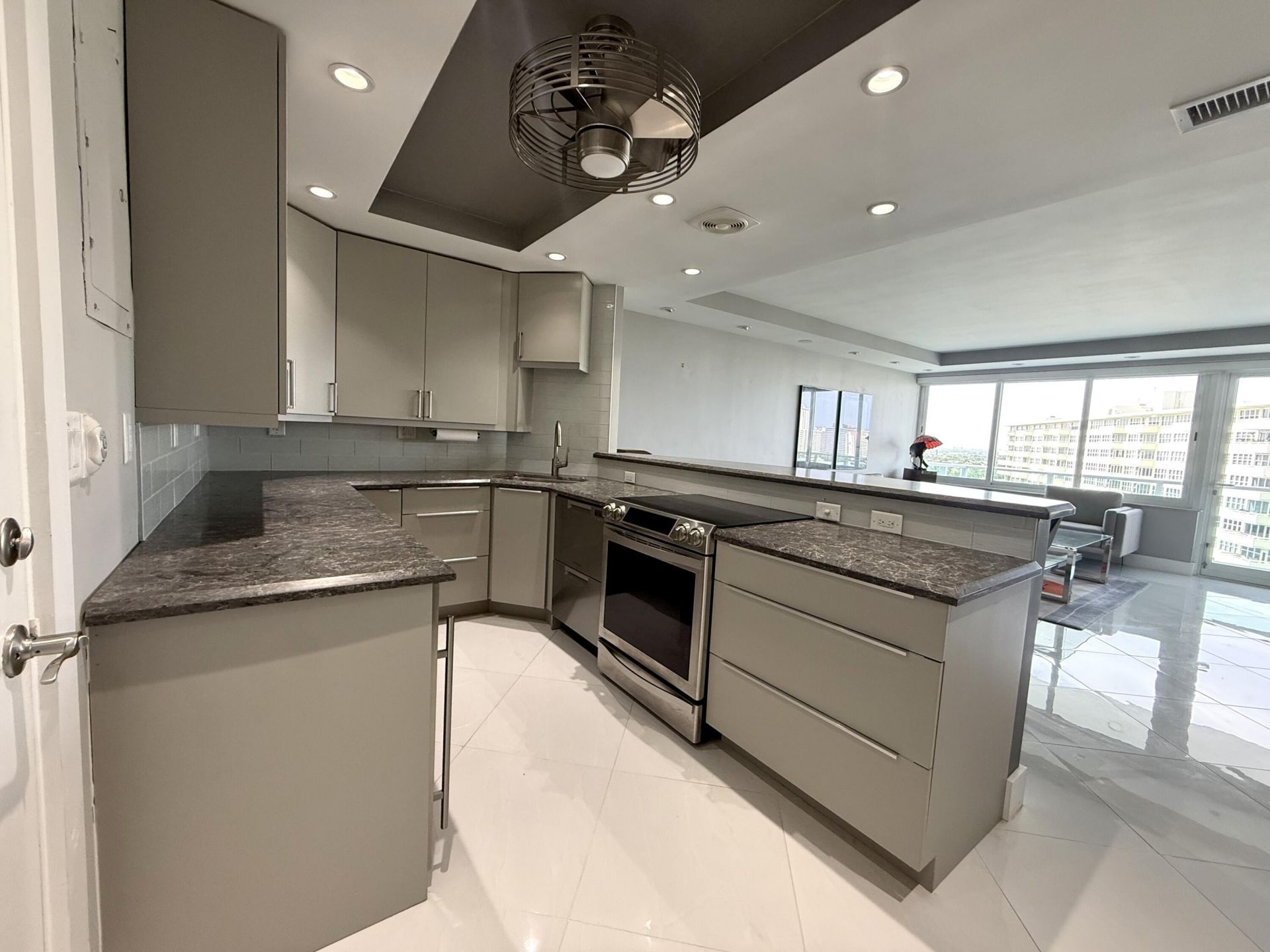 3233 NE 34th Street, Unit 1504, Fort Lauderdale, FL 33308 Photo