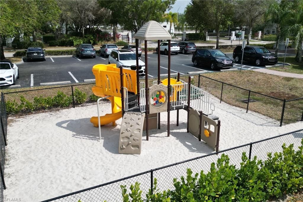 15454 Summit Place Cir, Unit 125, Naples, FL 34119 Photo