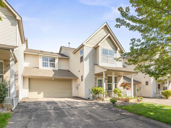 954 Conner Street, Chaska, MN 55318