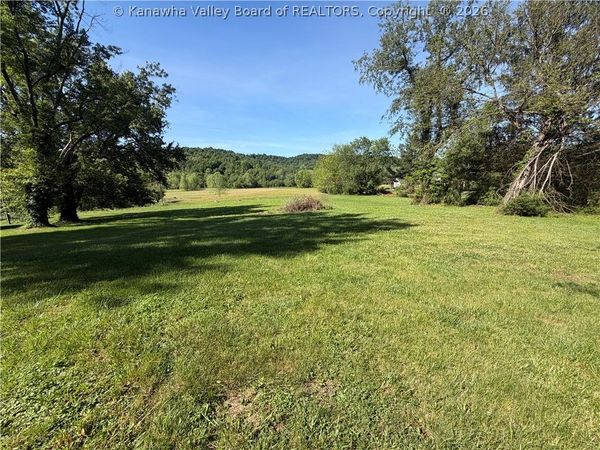 11781 Liverpool Road, Sandyville, WV 25275