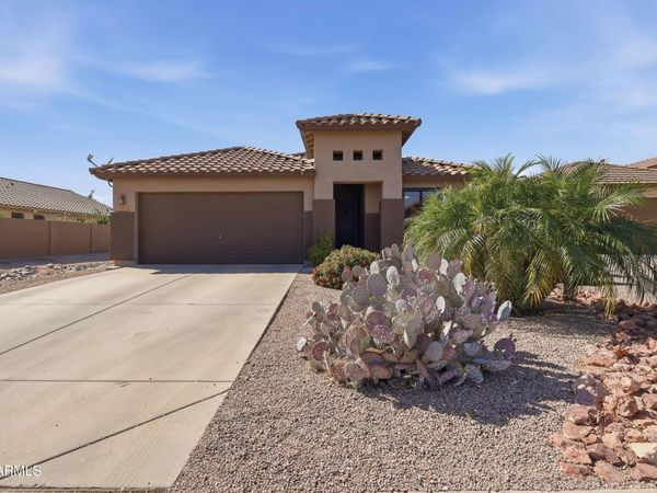 35670 N BELGIAN BLUE Court, San Tan Valley, AZ 85143