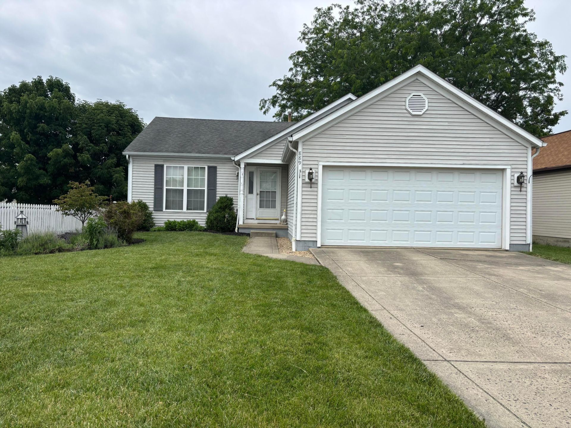 889 Lancia Lane, Galloway, OH 43119 Main Photo