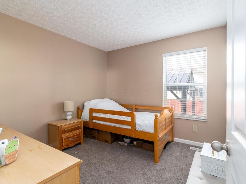 889 Lancia Lane, Galloway, OH 43119 Photo 16