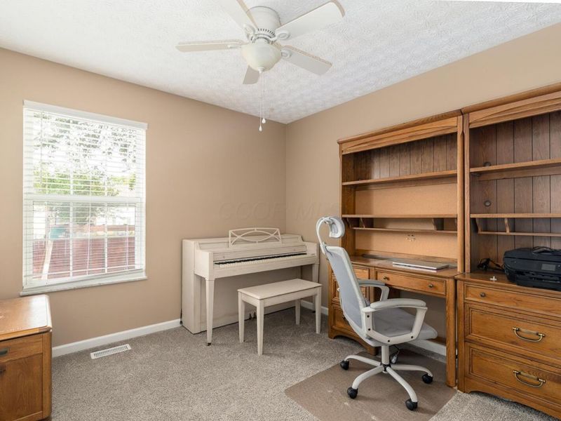 889 Lancia Lane, Galloway, OH 43119 Photo 17