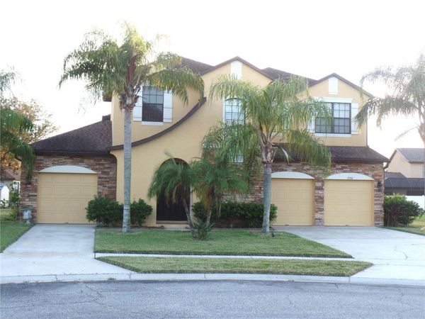 3240 PINEAPPLE ISLE DRIVE , KISSIMMEE, FL 34746