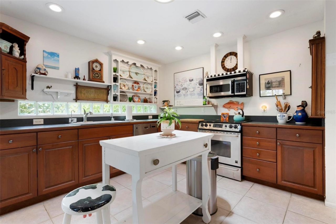 417 Baycrest Drive, Venice, FL 34285 Photo