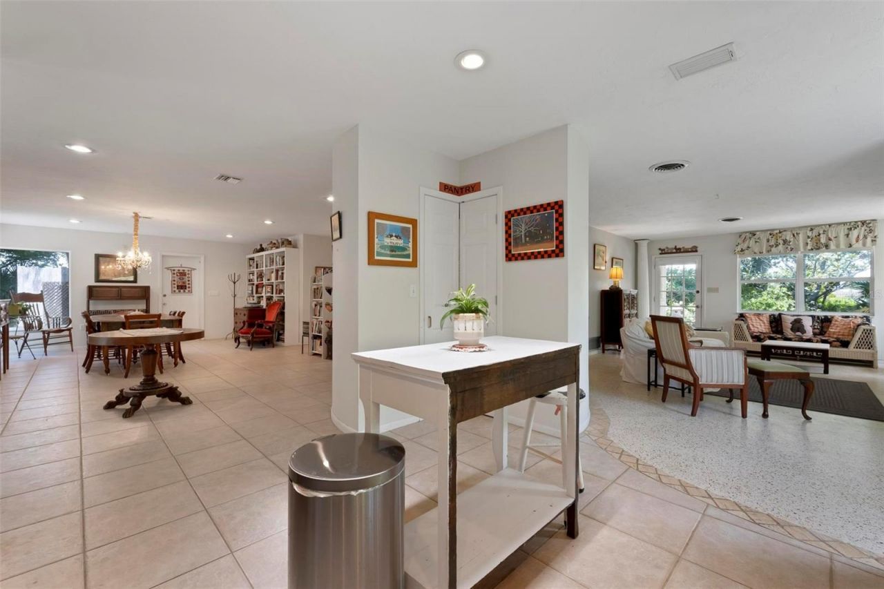 417 Baycrest Drive, Venice, FL 34285 Photo
