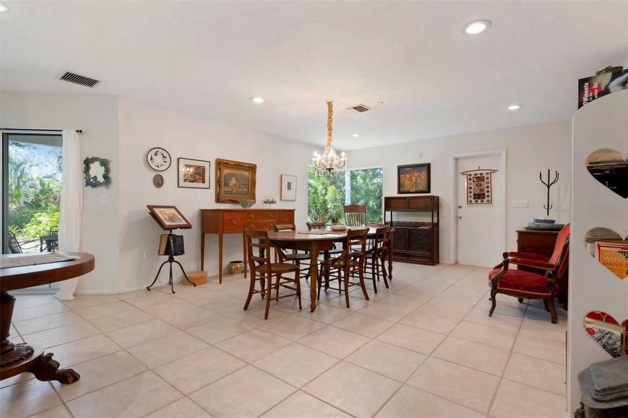 417 Baycrest Drive, Venice, FL 34285 Photo