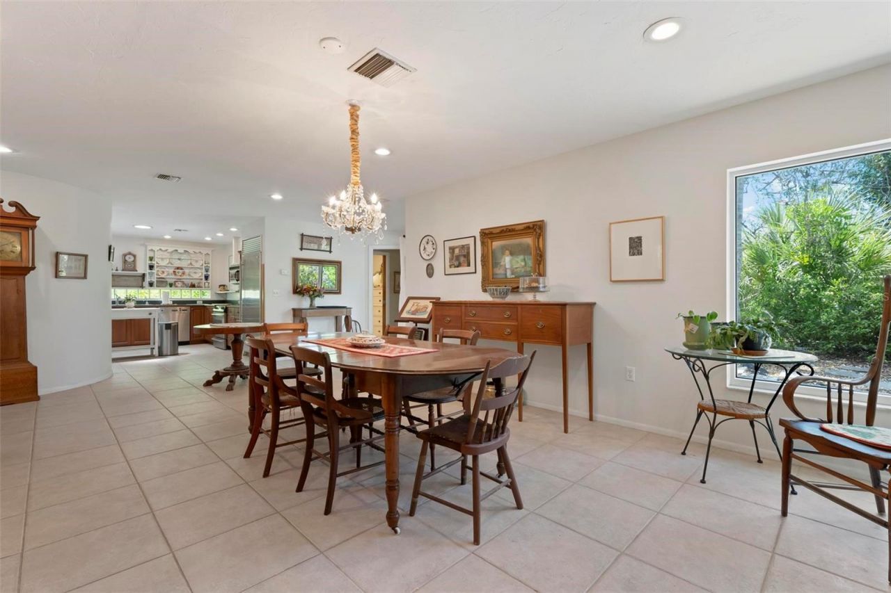 417 Baycrest Drive, Venice, FL 34285 Photo