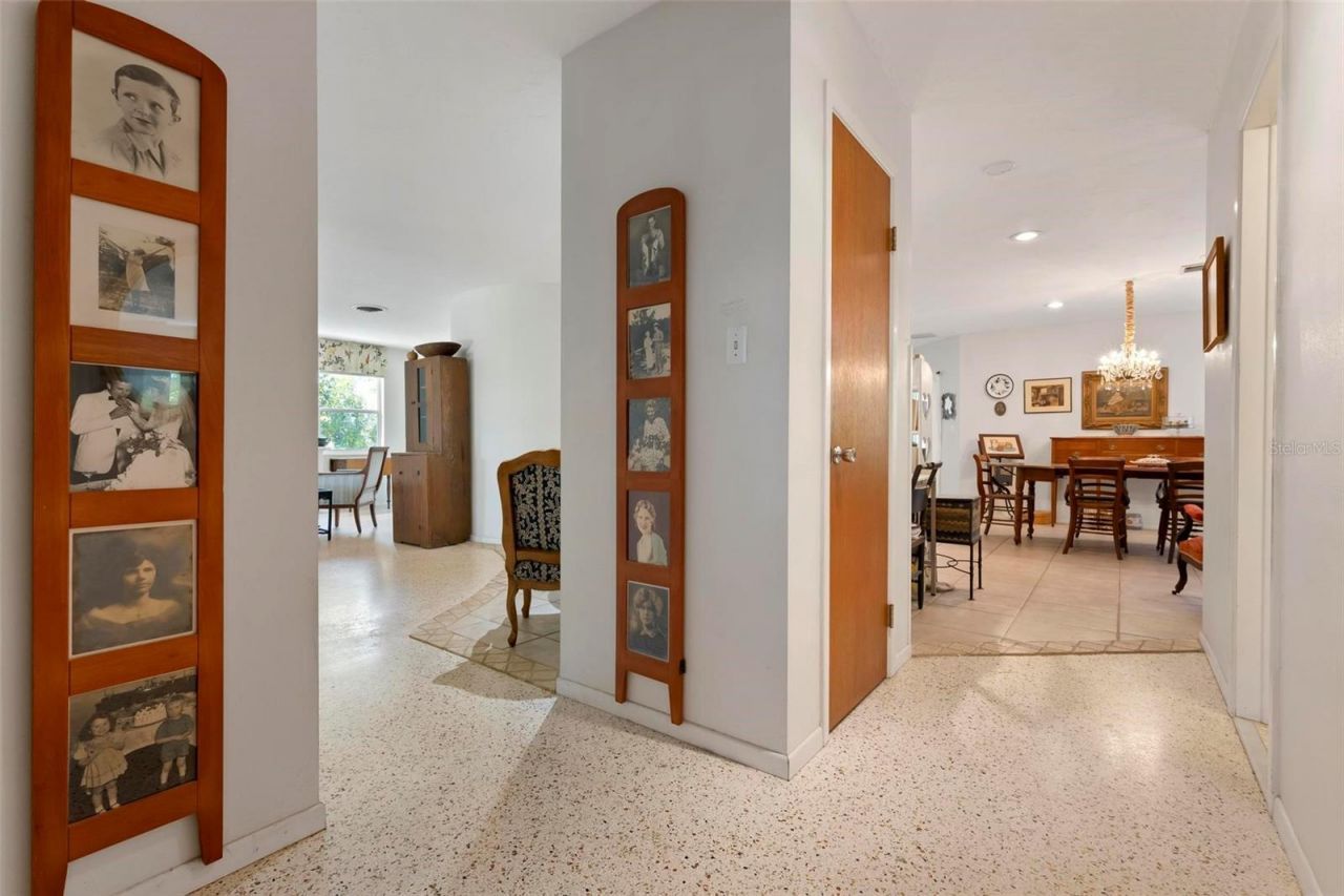 417 Baycrest Drive, Venice, FL 34285 Photo
