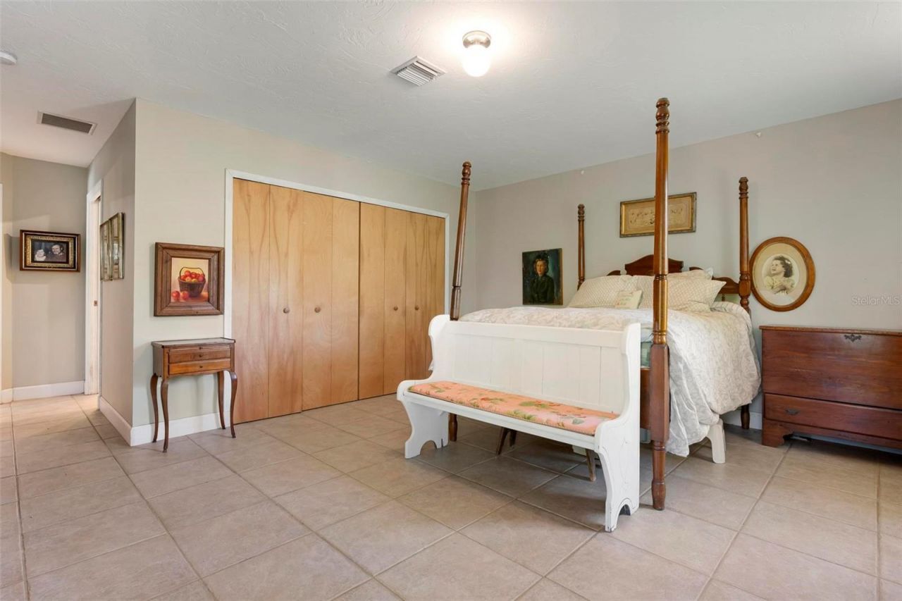 417 Baycrest Drive, Venice, FL 34285 Photo