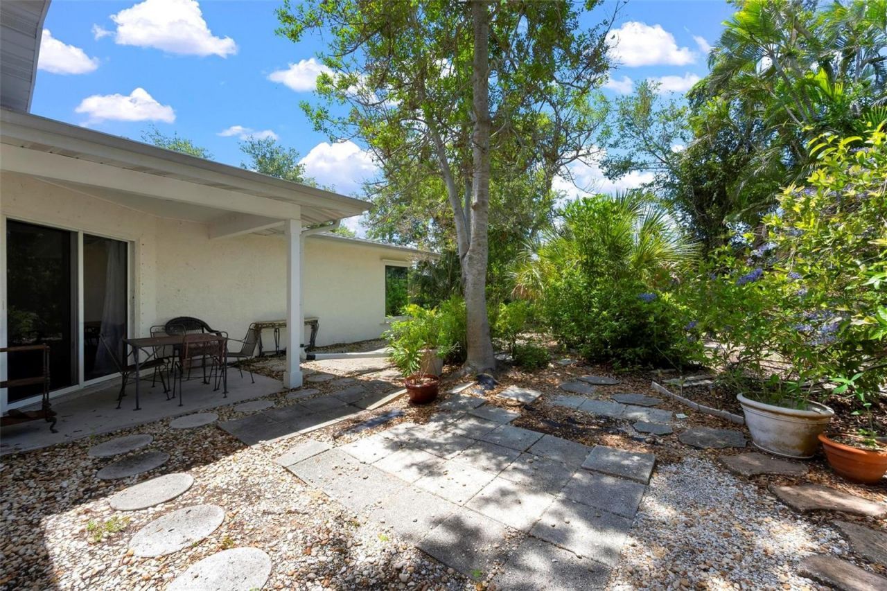 417 Baycrest Drive, Venice, FL 34285 Photo