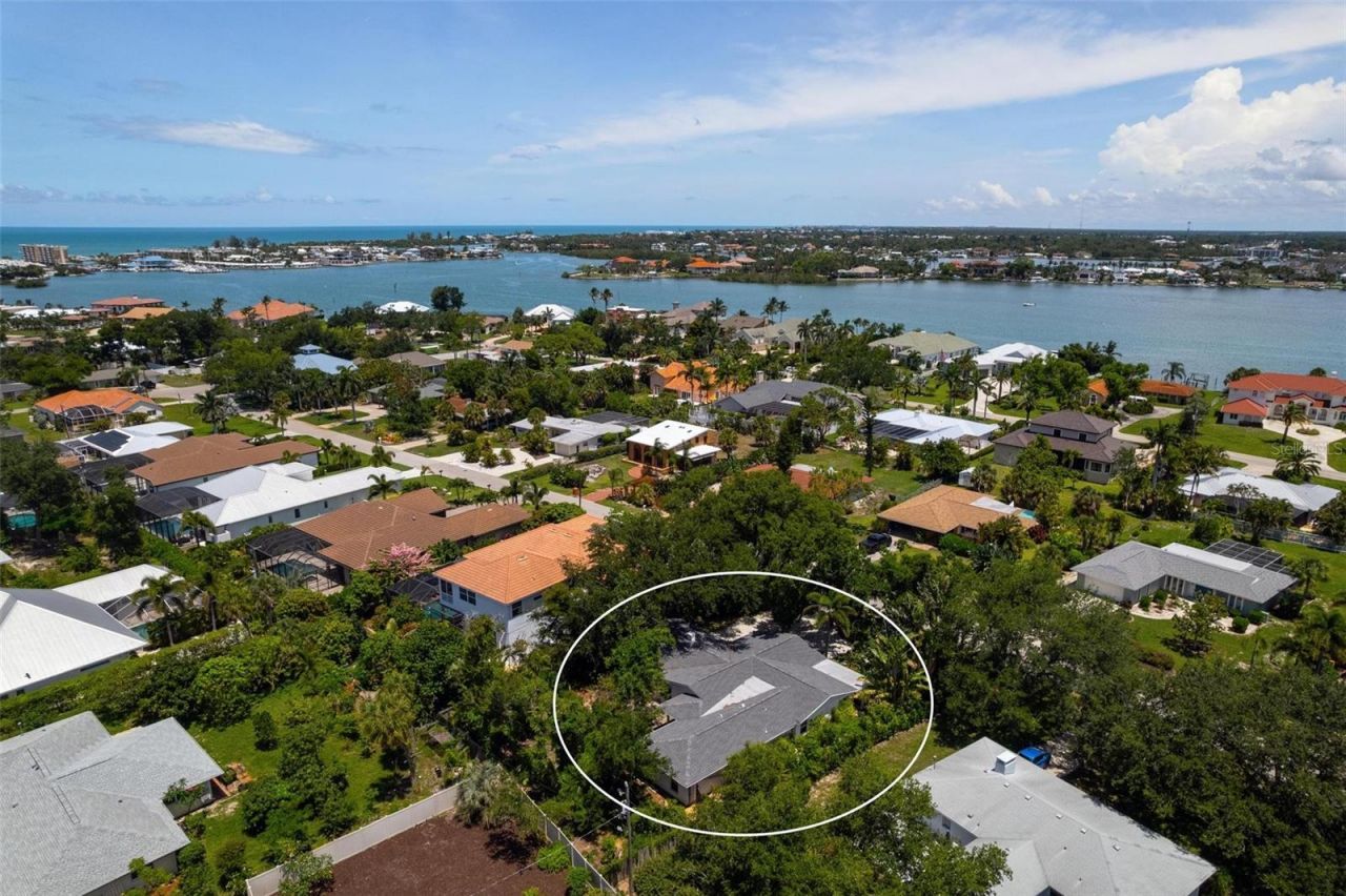 417 Baycrest Drive, Venice, FL 34285 Photo