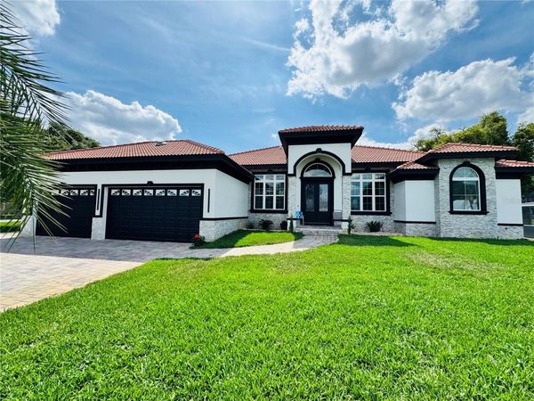 803 LAKE JESSIE DR DRIVE , WINTER HAVEN, FL 33881
