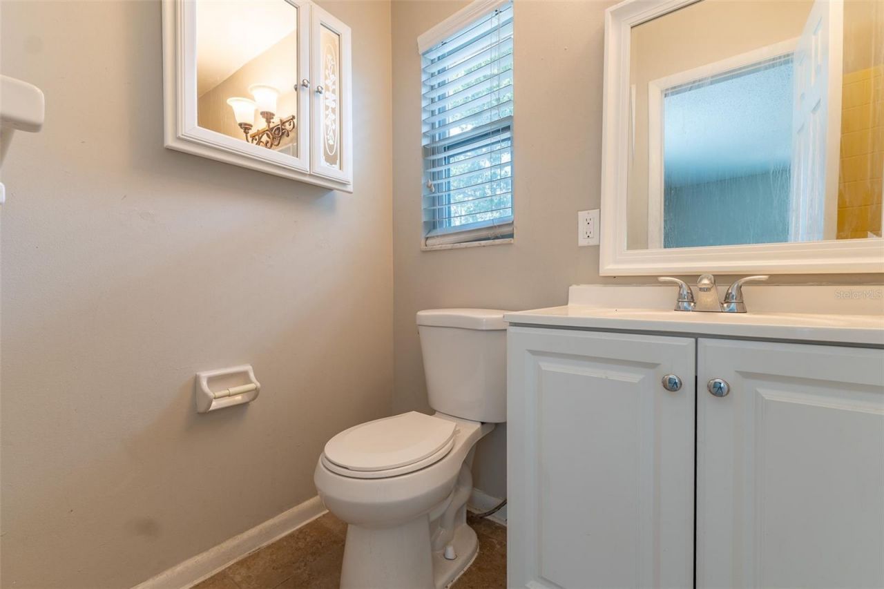 614 E Wheeler Road , Seffner, FL 33584 Photo