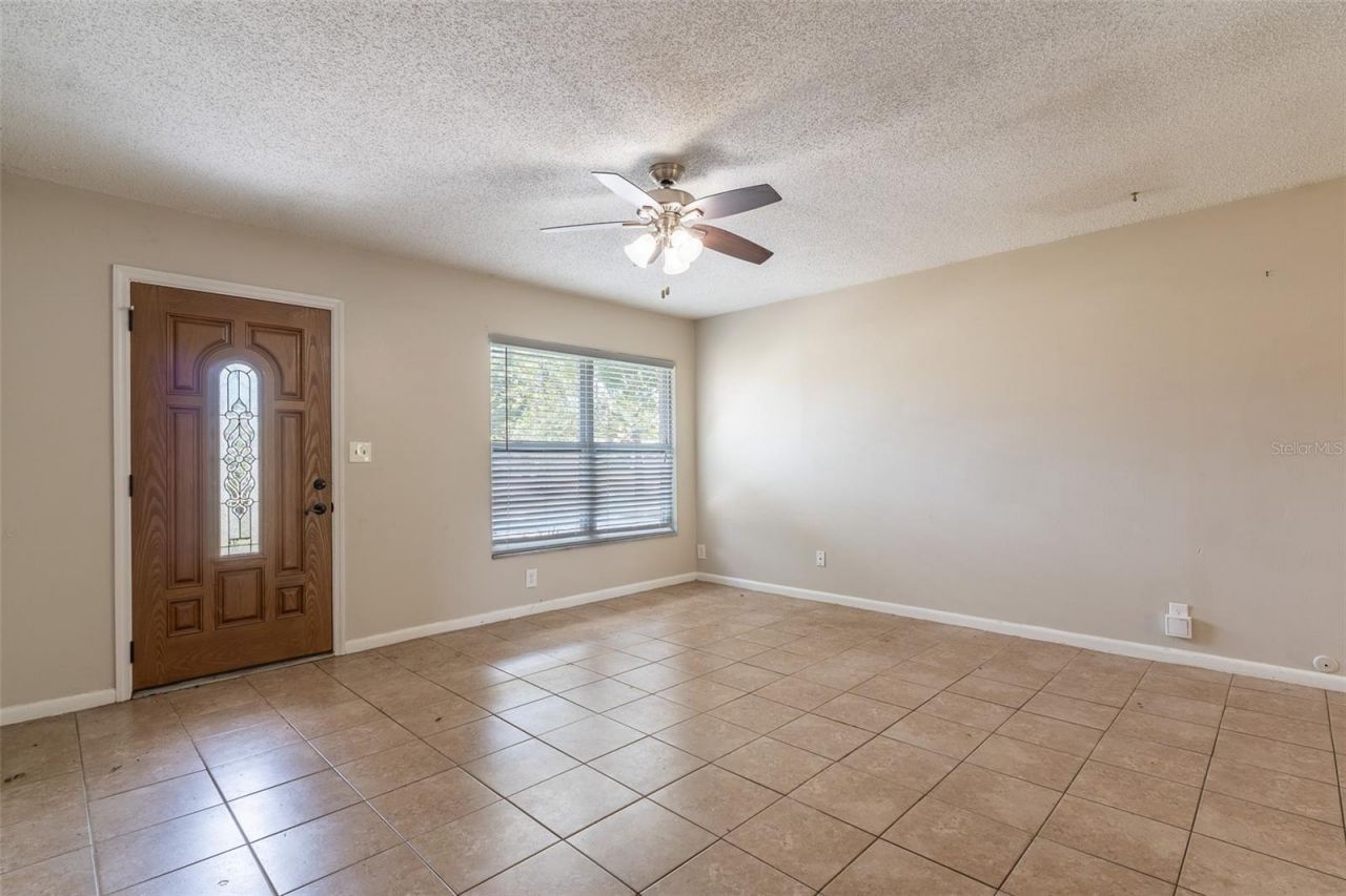 614 E Wheeler Road , Seffner, FL 33584 Photo