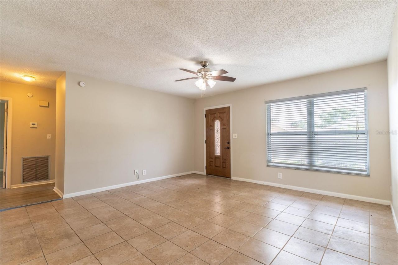 614 E Wheeler Road , Seffner, FL 33584 Photo