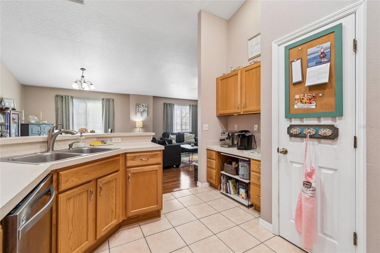 604 51st Avenue N, Saint Petersburg, FL 33703 Photo