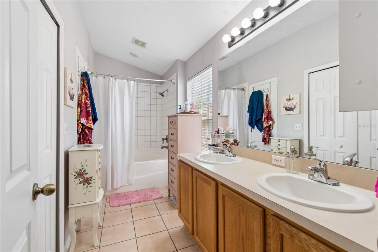 604 51st Avenue N, Saint Petersburg, FL 33703 Photo
