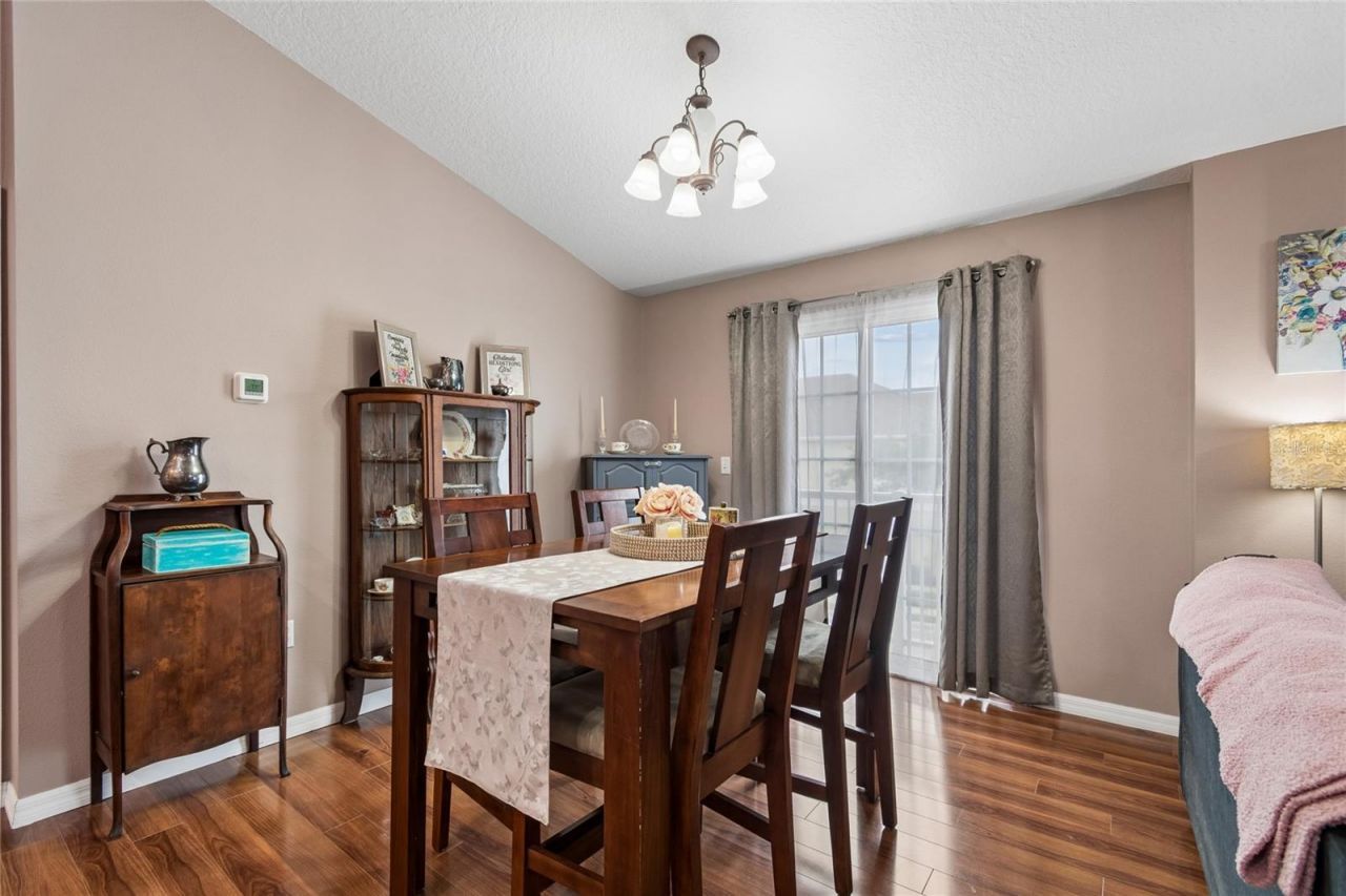 604 51st Avenue N, Saint Petersburg, FL 33703 Photo
