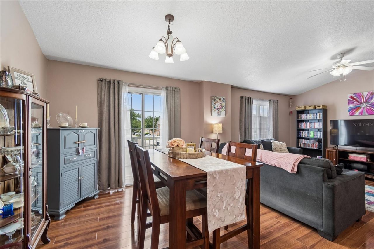 604 51st Avenue N, Saint Petersburg, FL 33703 Photo