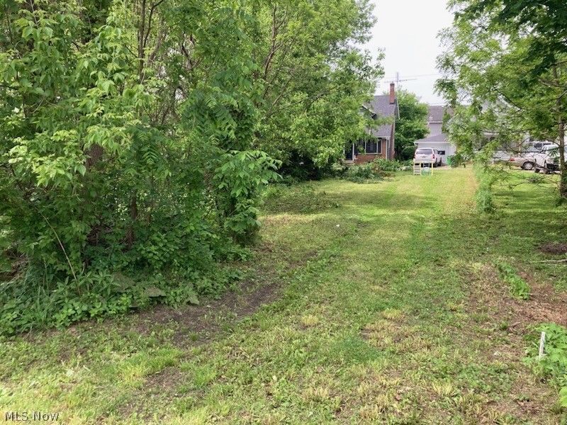 316 Snyder Place SW, Massillon, OH 44647 Photo 2